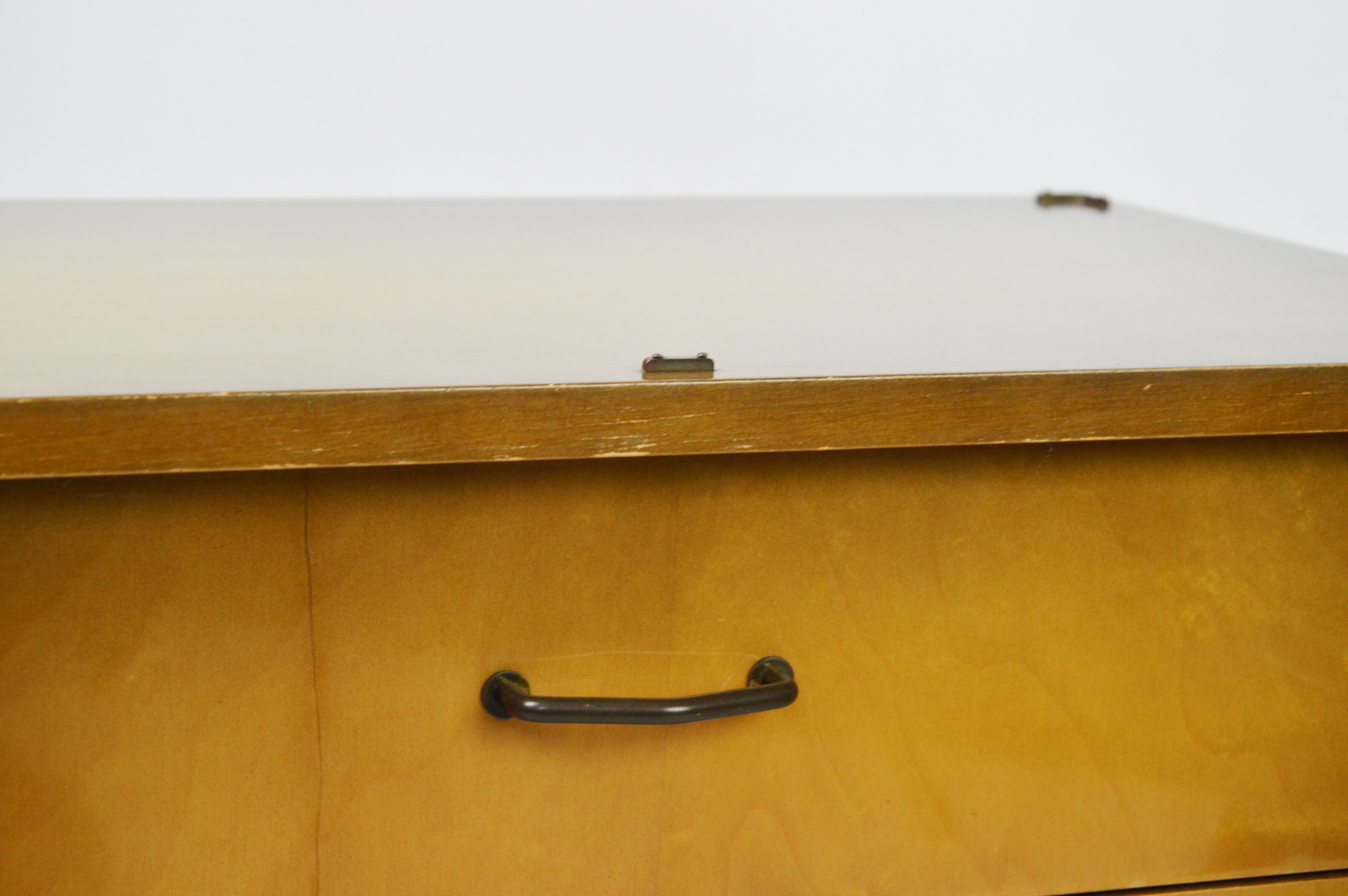 Paire de tables de chevet, années 1960