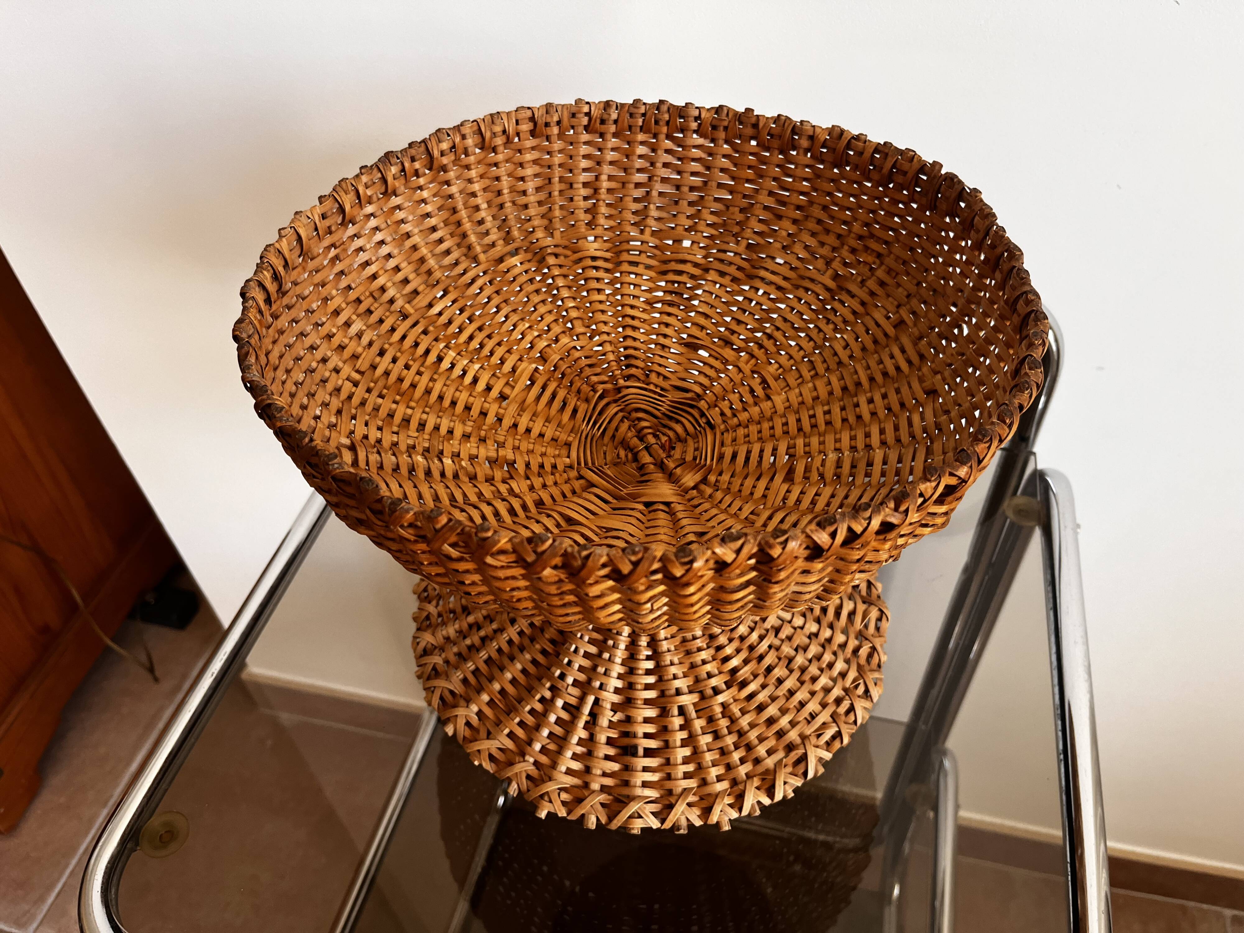 Wicker fruit bowl