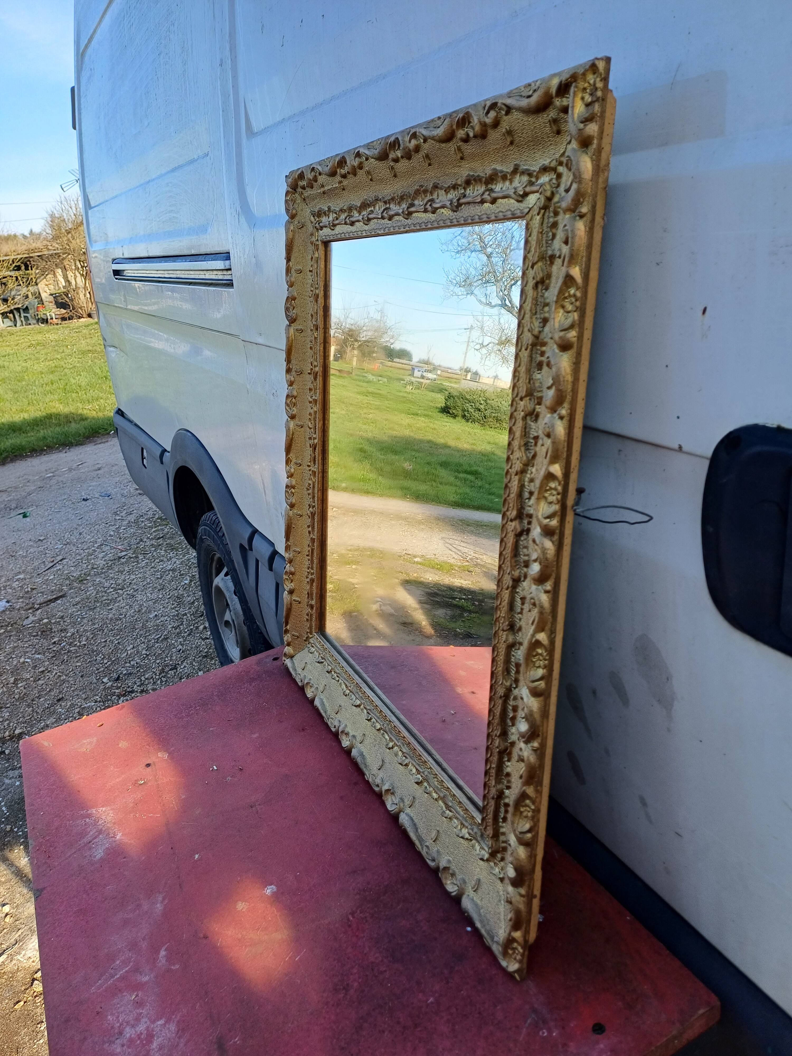 Mirror Wood and gilded Stuk