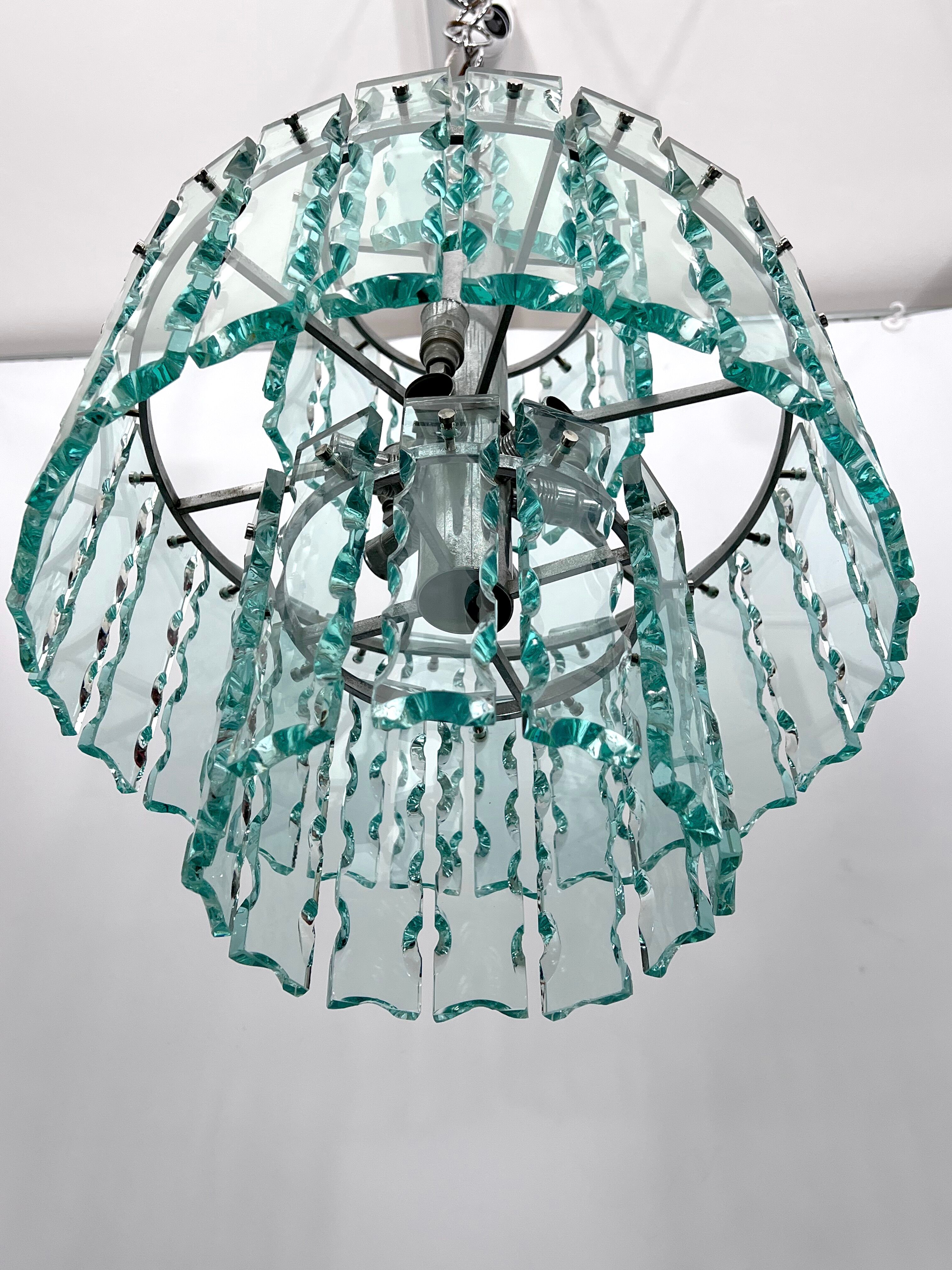 Italian cut glass chandelier by Zero Quattro. 1970s