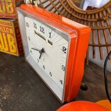 Jaz vintage orange transistor pendulum