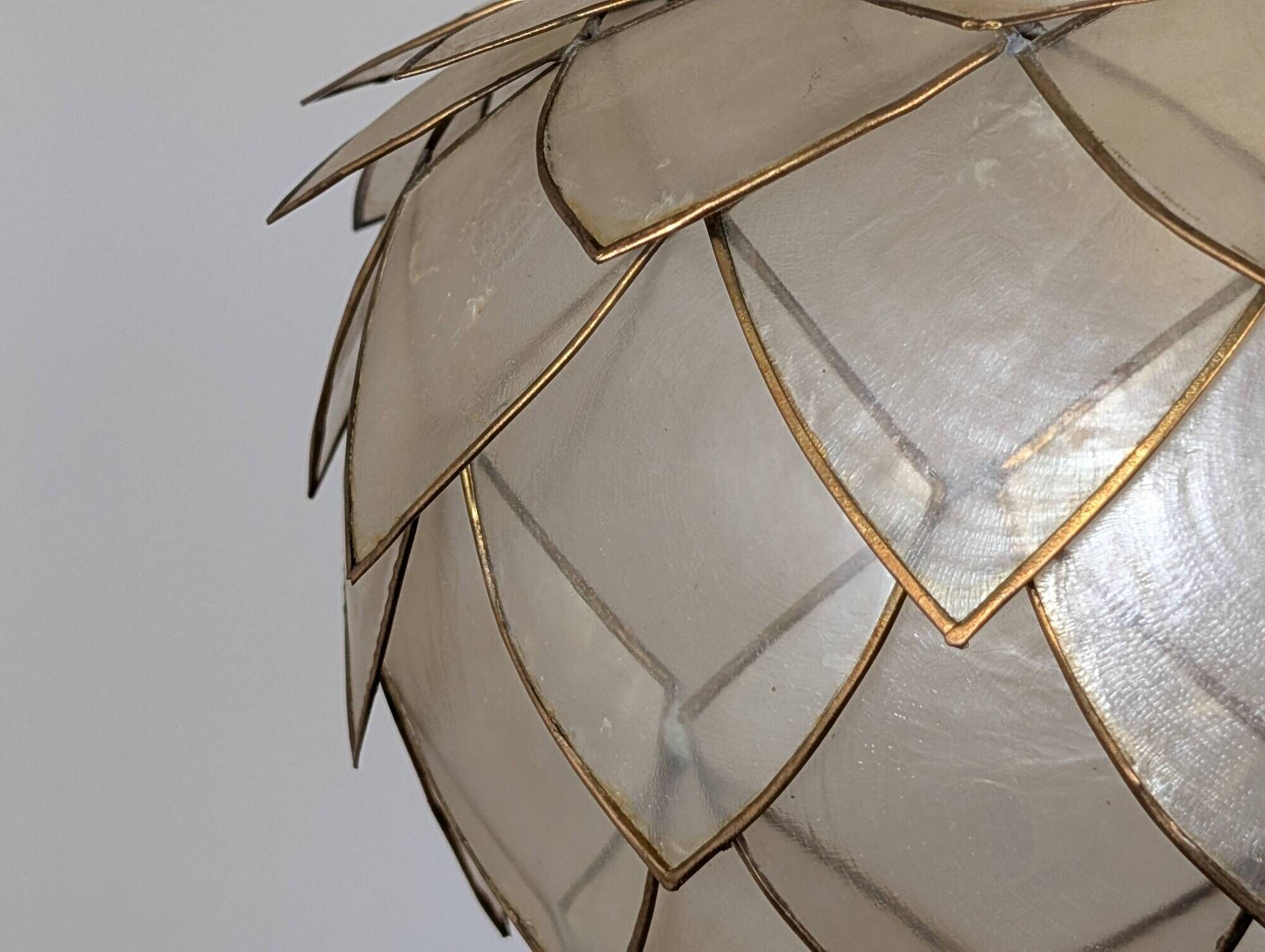 Pair of Lotus mother-of-pearl pendant lights