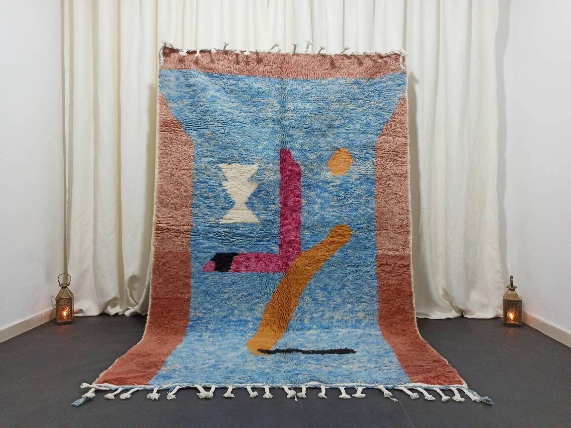 Handmade traditional carpet 250cm x 150cm Moroccan