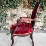 Louis XV armchair in mahogany and red velvet