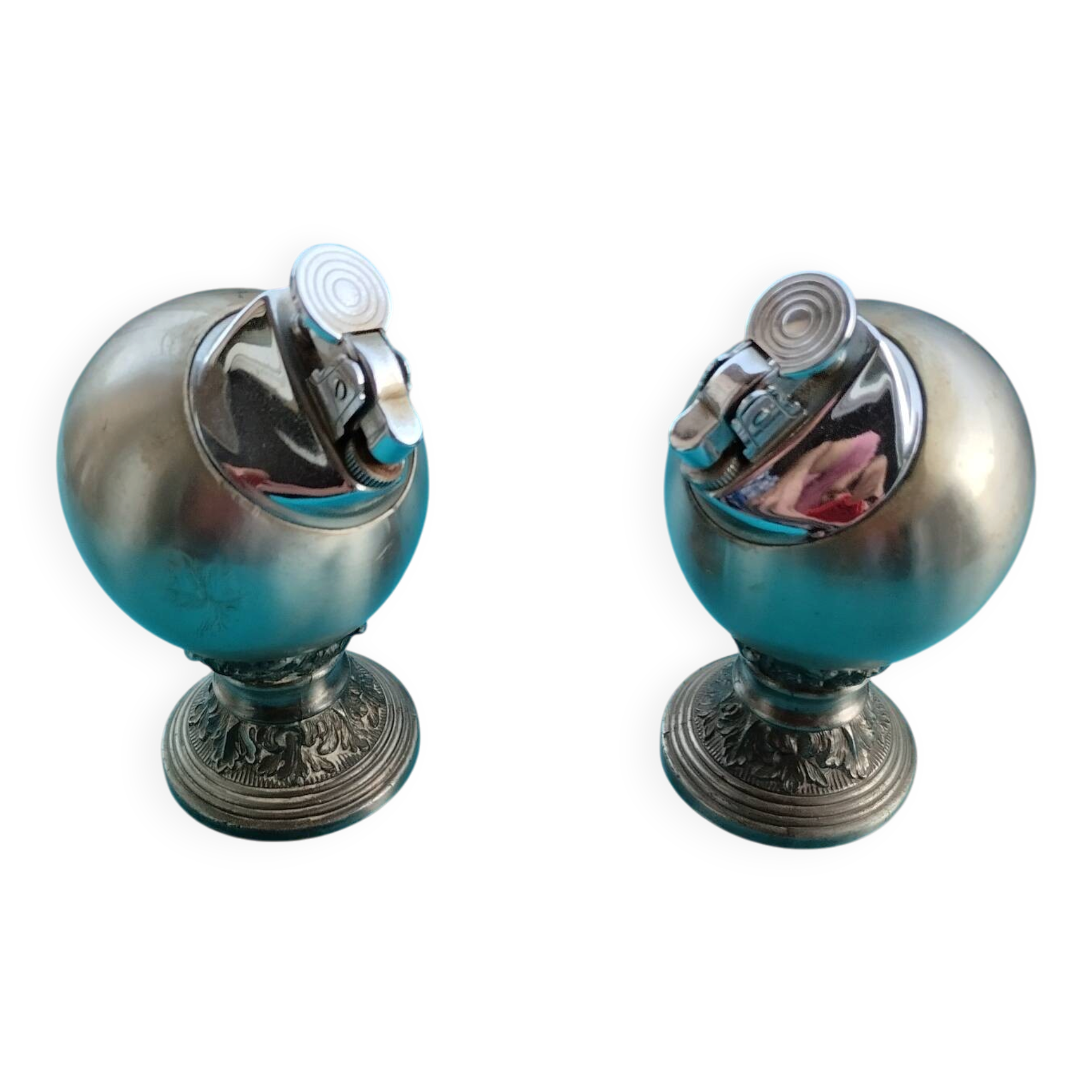 Pair of table lighters
