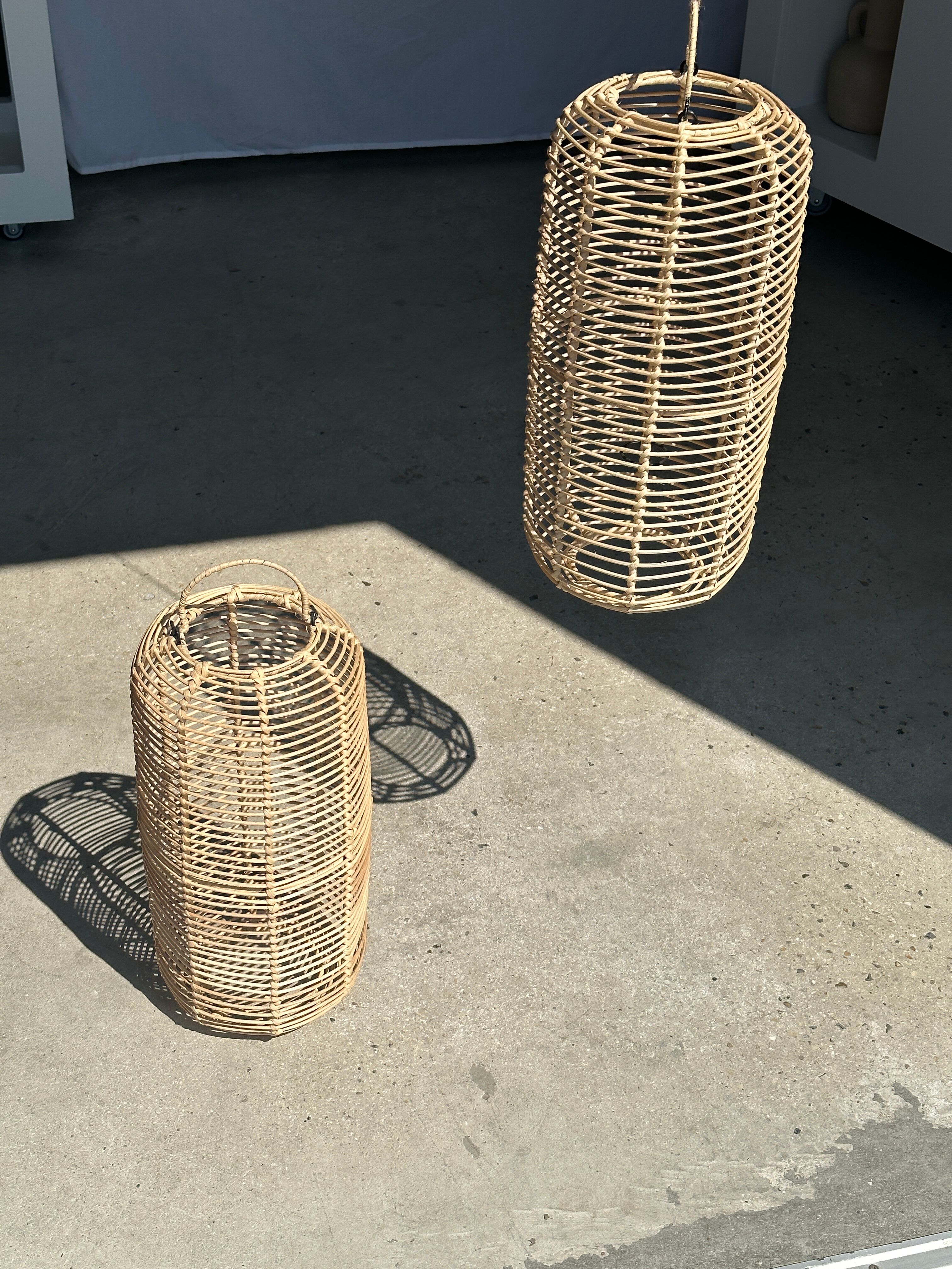 Large lantern-shaped rattan pendant lamp H50 D24