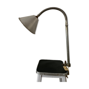 Lampe d’atelier ancienne