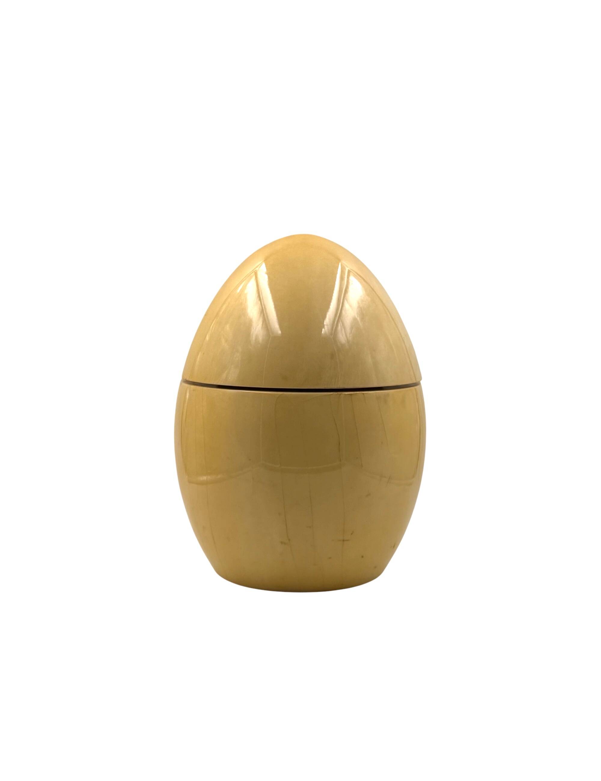 Tommaso Barbi, rare egg shaped large parchment box, TB Italy, ca. 1970