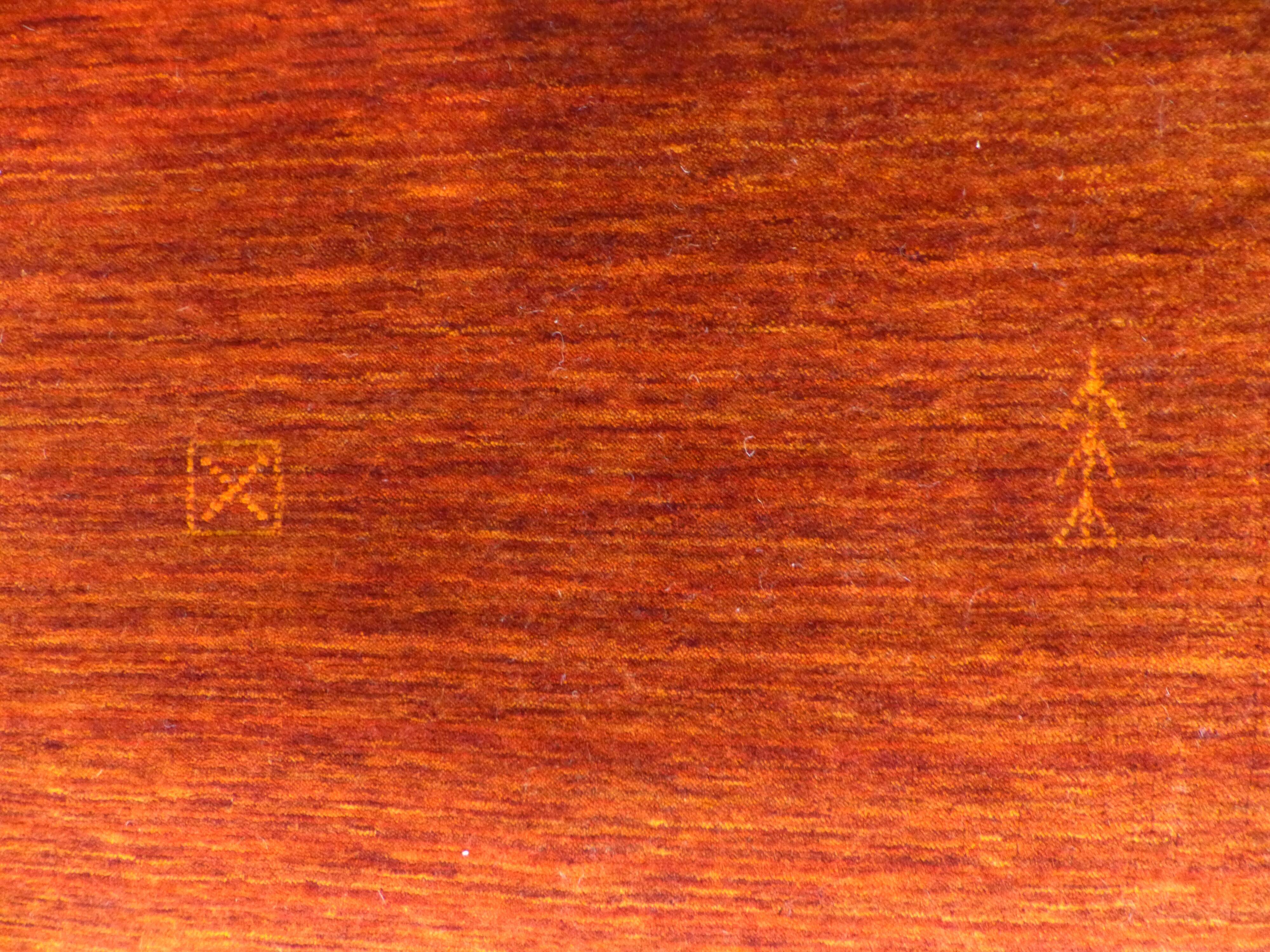 Carpet tied orange 200 x 300 cm