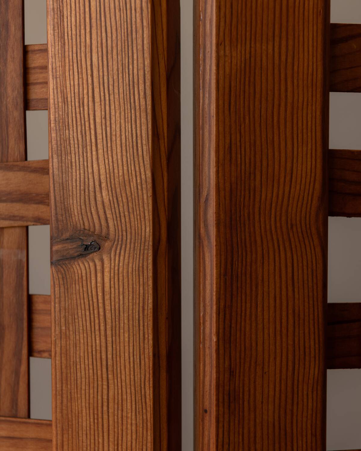 Vintage wooden room divider 3-part room screen in pine