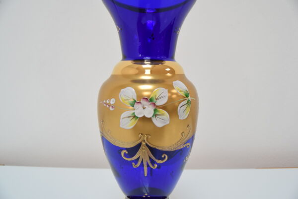 Vase fait à la main du milieu du siècle par Novoborske sklo (doré), années 1960.