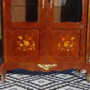 Bibliothèque Louis XV en marqueterie de bois de rose