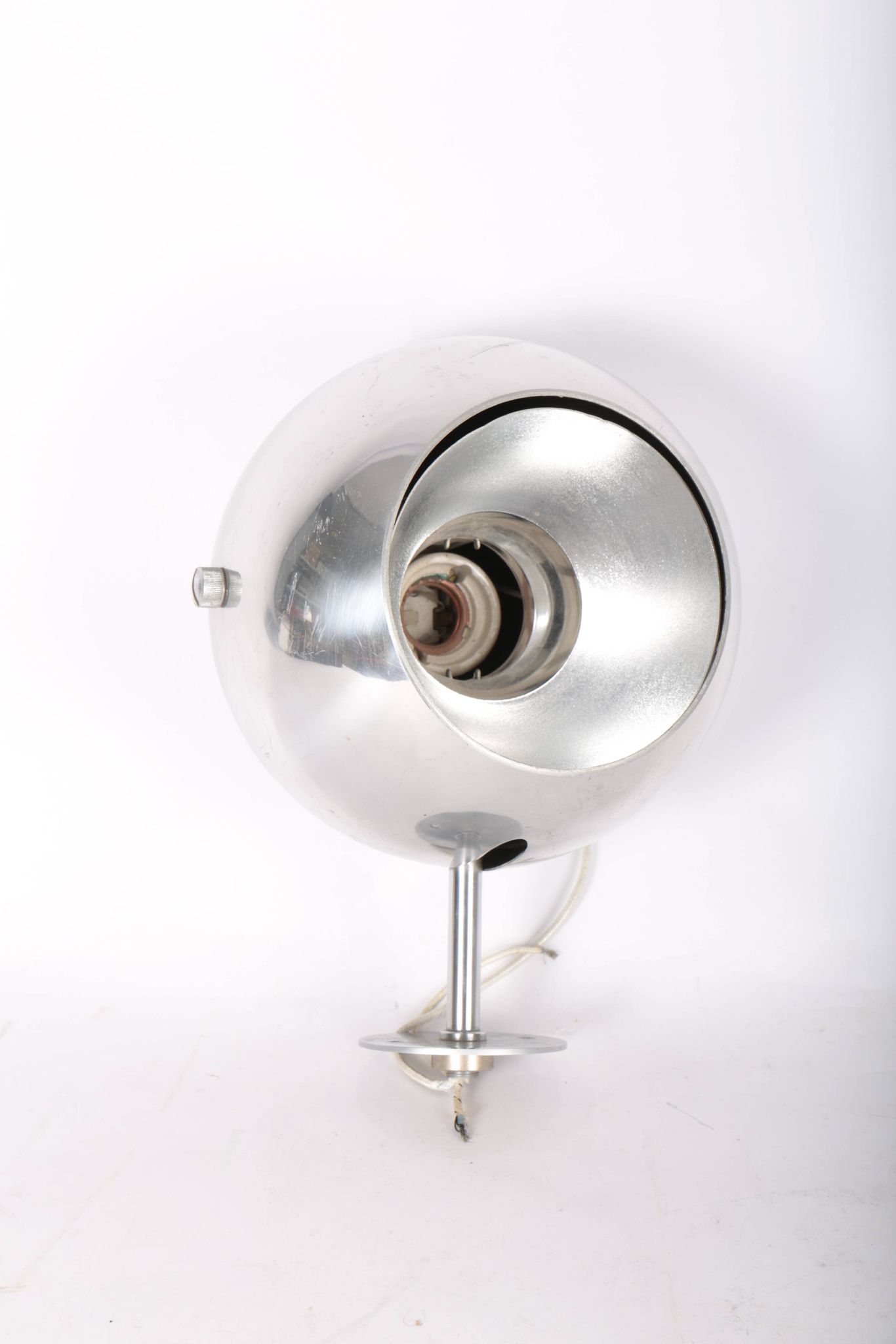 Applique eyeball par Ejner Graae & Henning Helger pour Louis Poulsen
