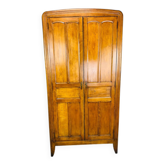 Armoire parisienne