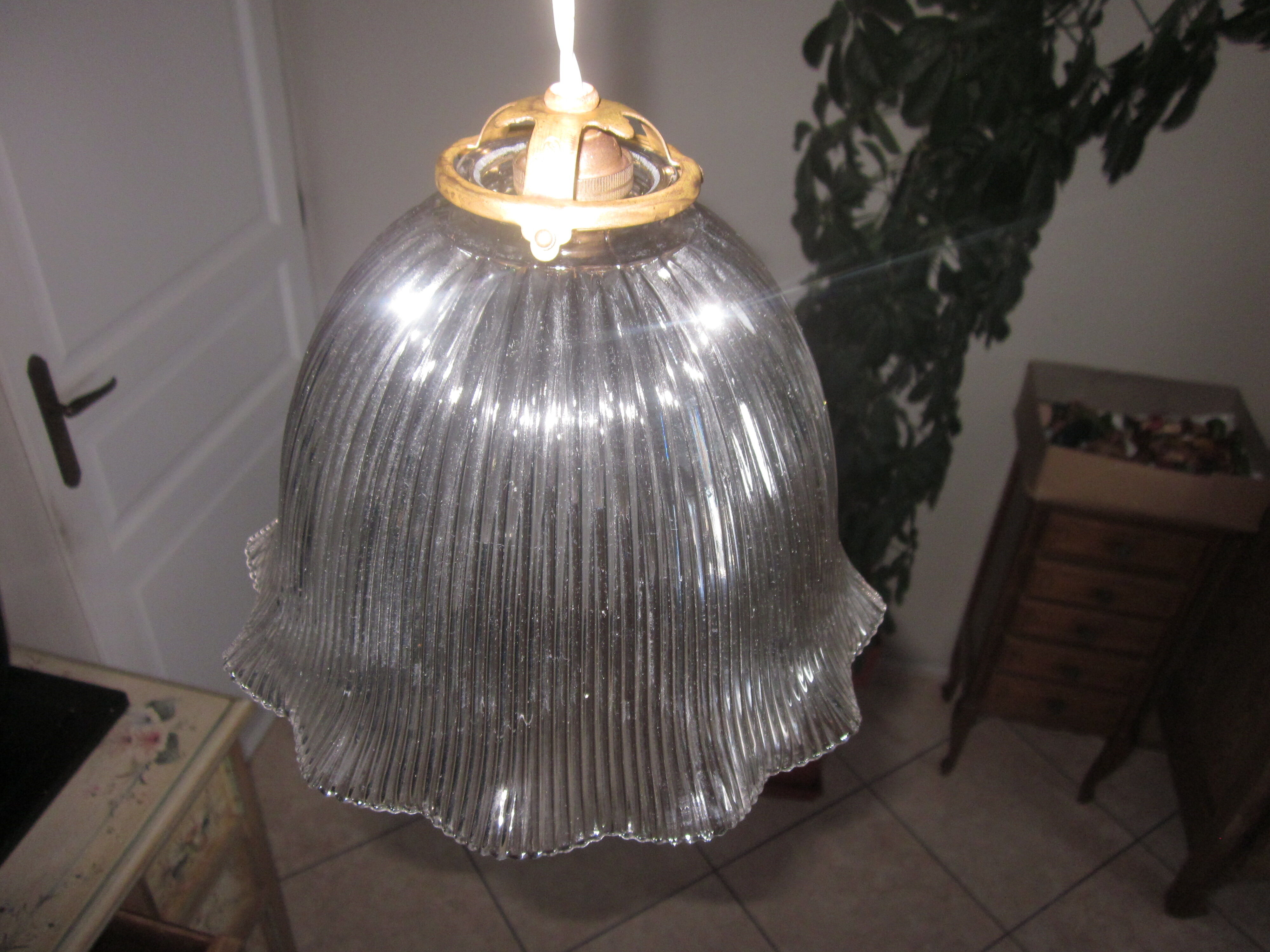 Holophane suspension