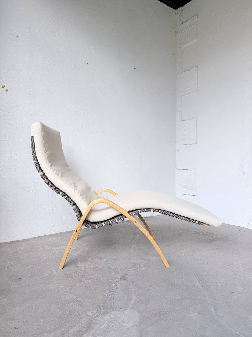 Transat hêtre bois courbé Ikea vintage Kim Samson