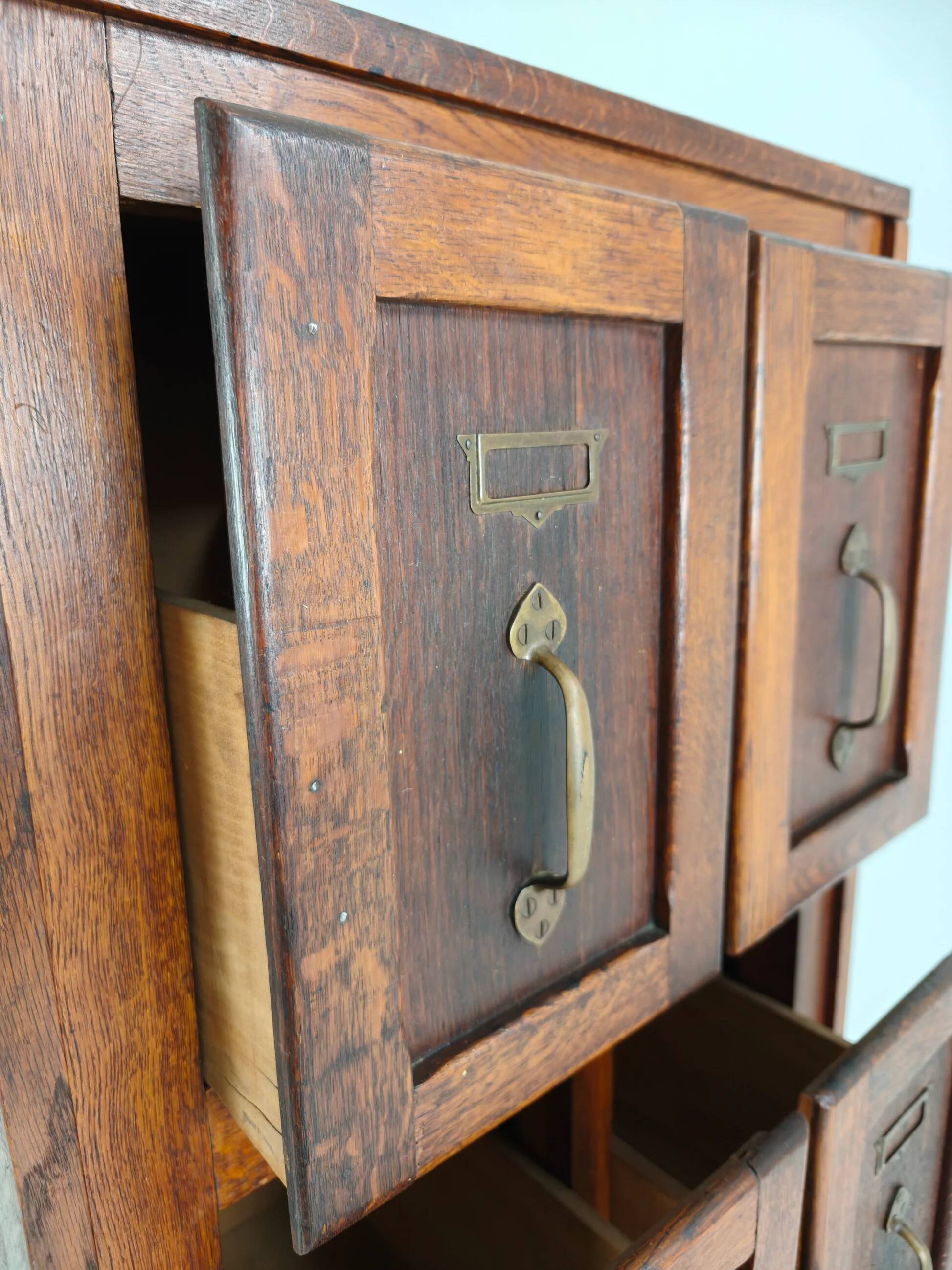 Antique oak filing cabinet – c.1900–1920