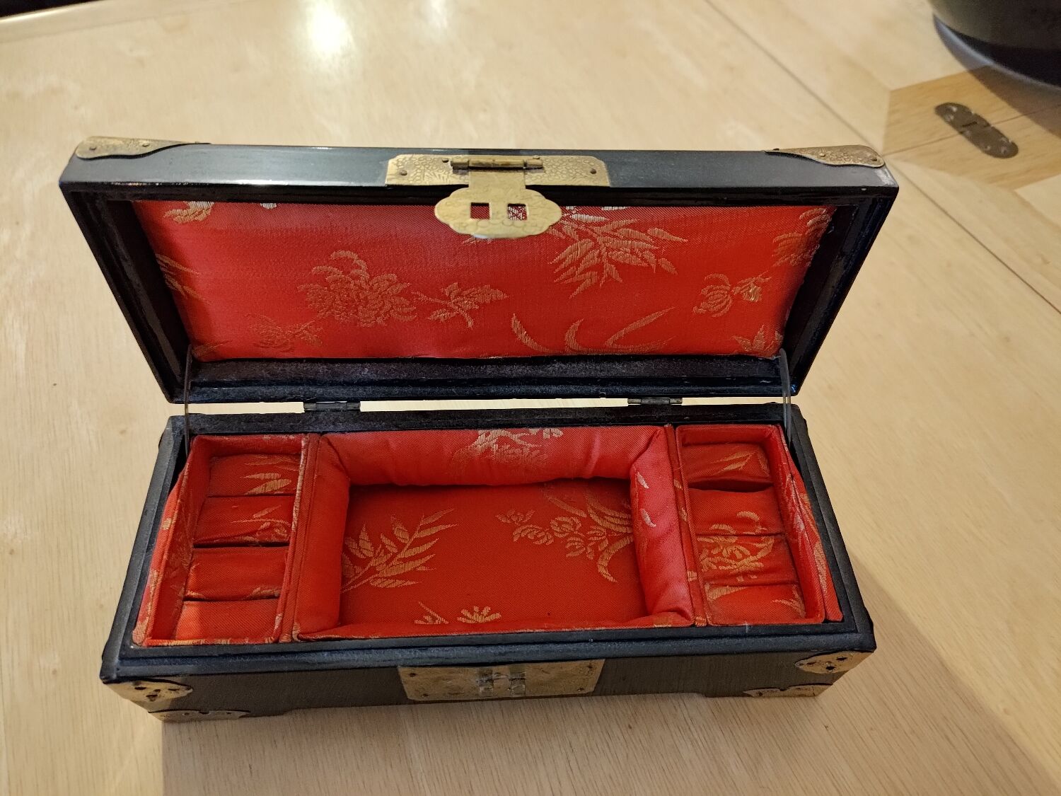 Chinese jewelry box