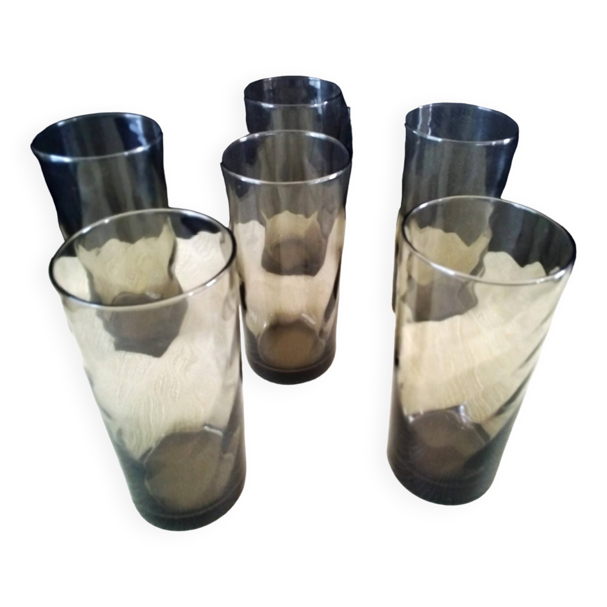 6 Smoke-colored glasses, 70s torso effect