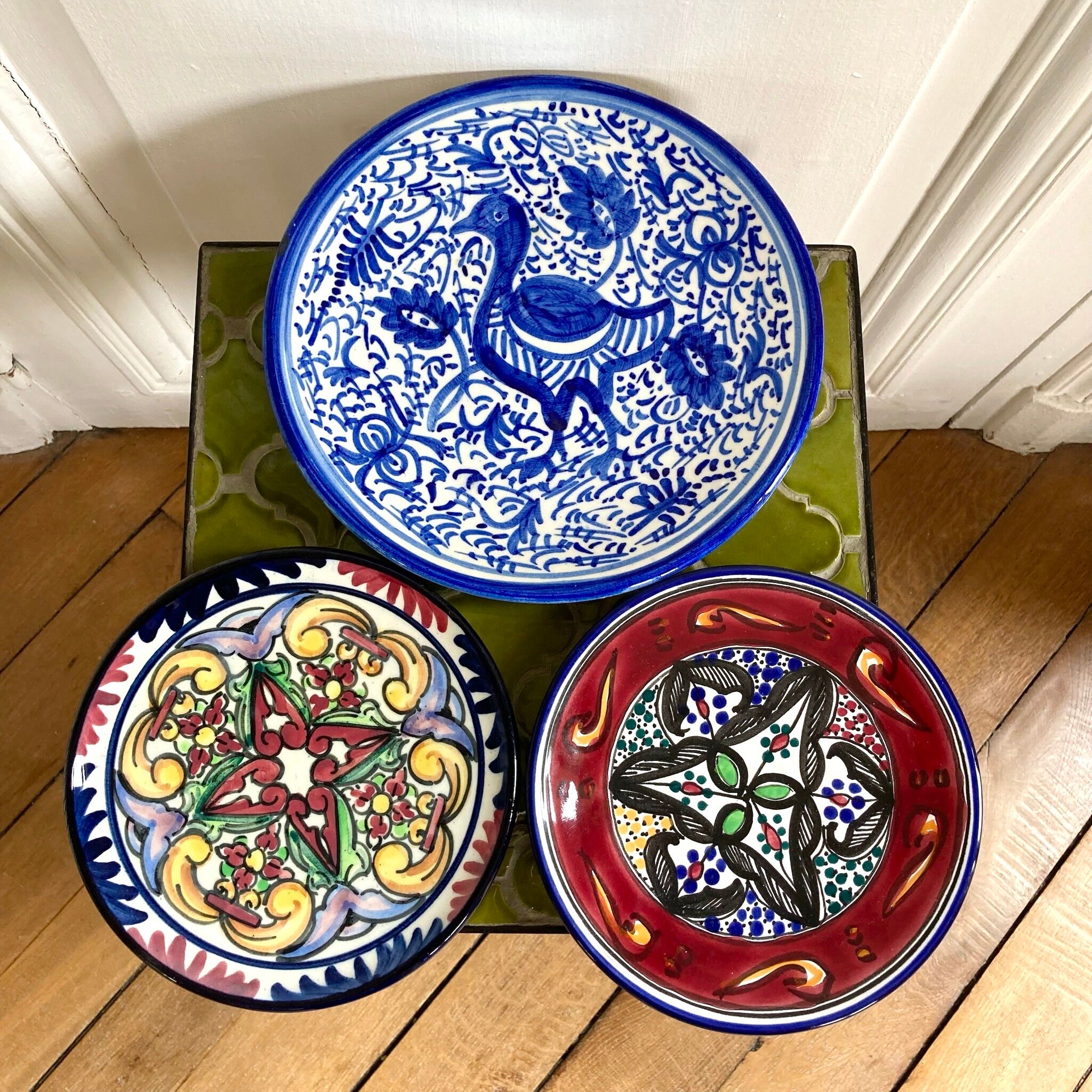 Wall decorative plates