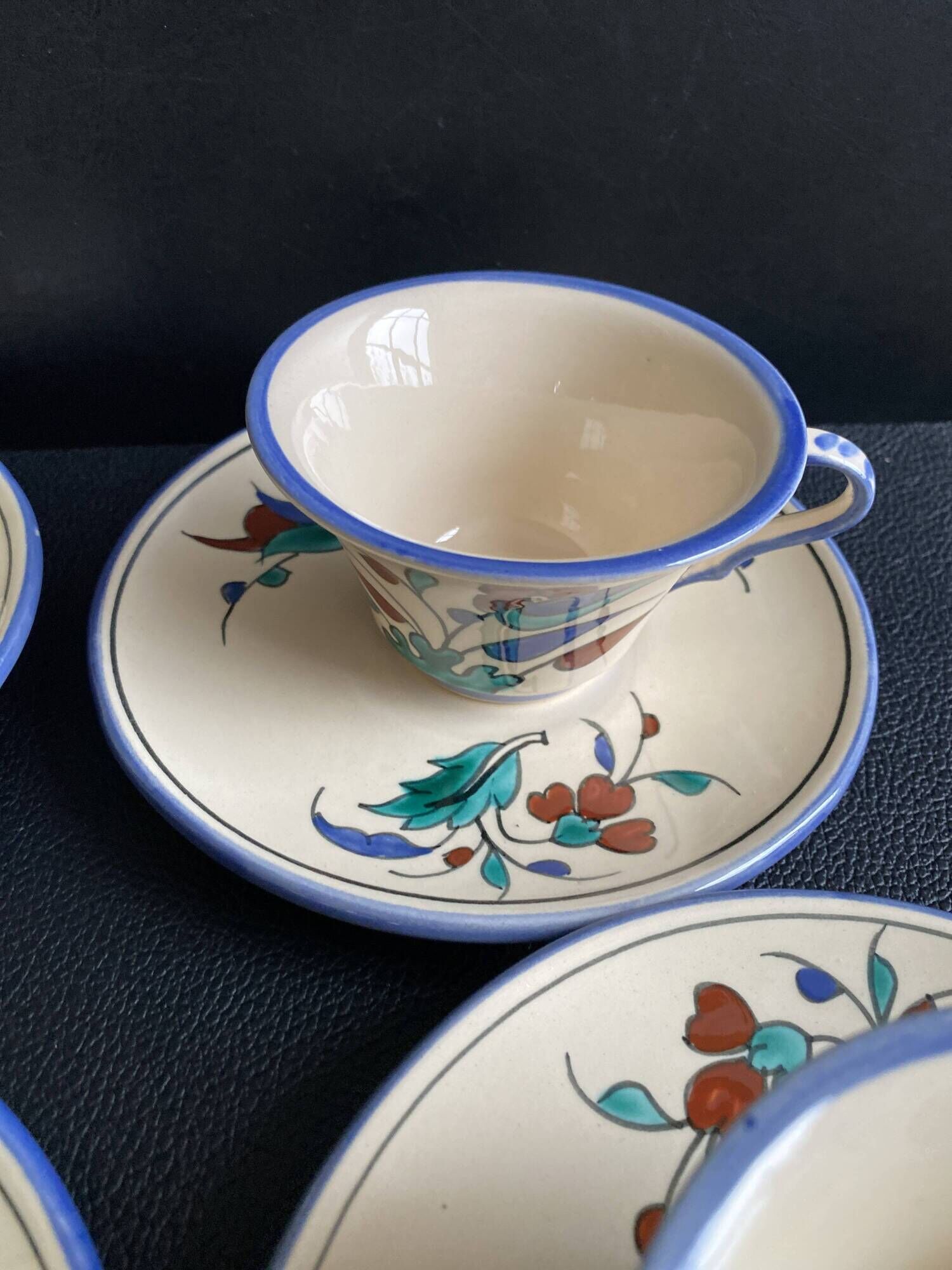 Set of 4 handmade cups and saucers – Hand-painted – Izni style