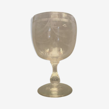 Verre en cristal à décor gravé marqué Souvenir époque fin XIXe