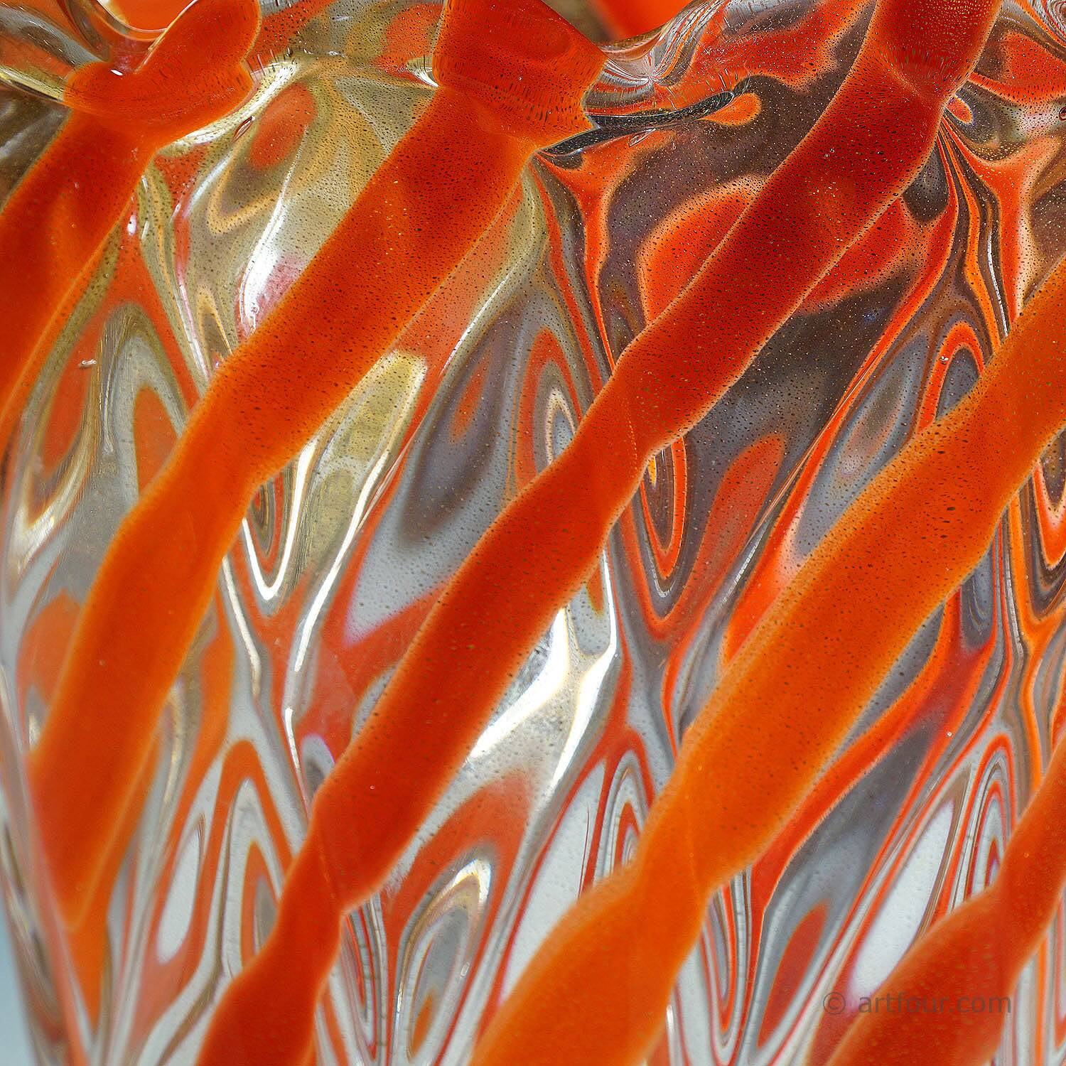 Ribbed 'Corallo Oro' vase by Alfredo Barbini, 1960s