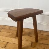 Half-moon tripod stool