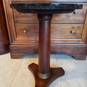 Empire style gueridon in mahogany, beautiful anthracite marble (traces of wear).