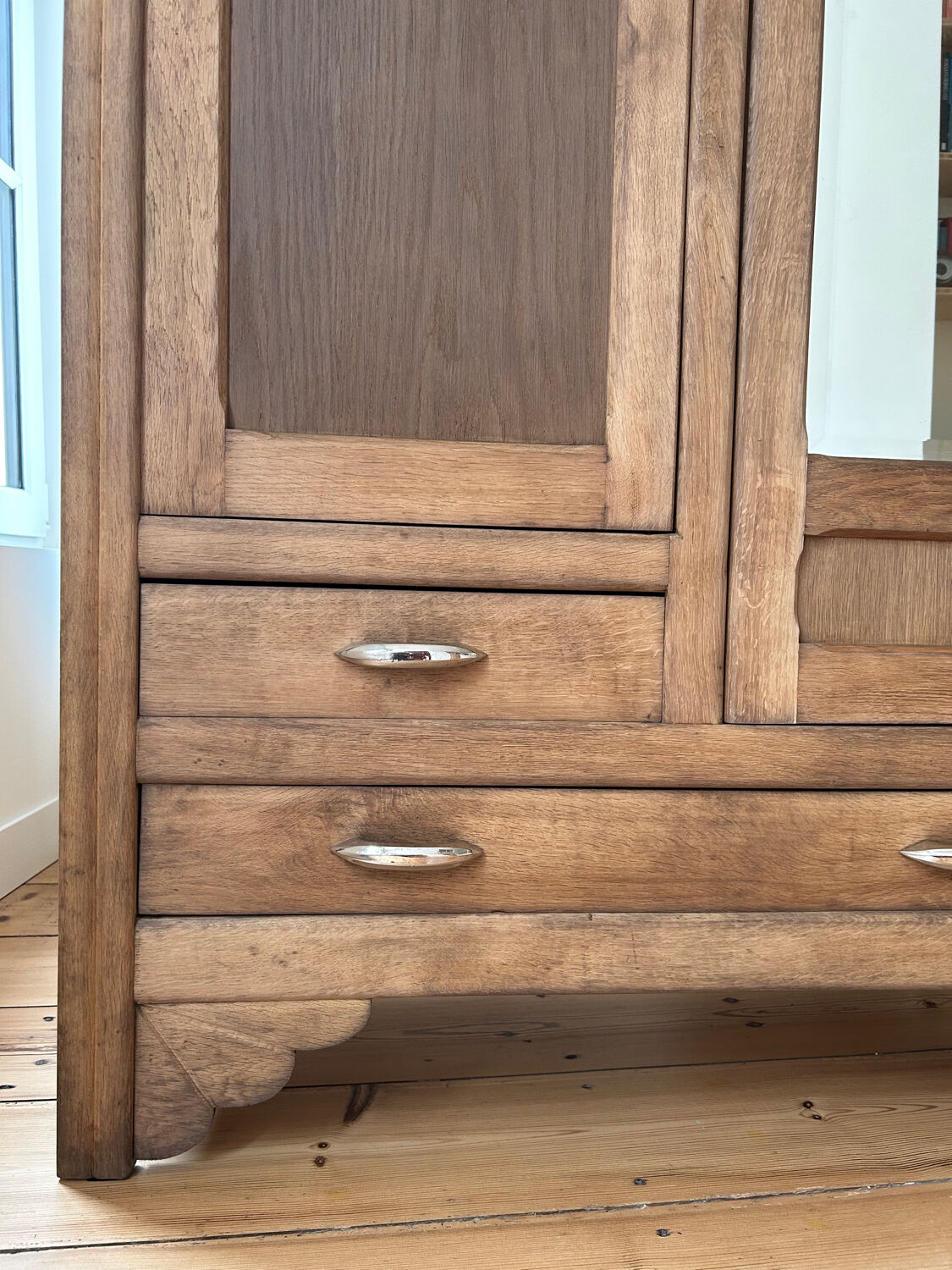 Art Deco style wardrobe in raw oak