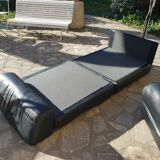 Paire de chauffeuses en cuir noir