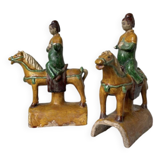 Tuile faitière équestre terre cuite époque Ming