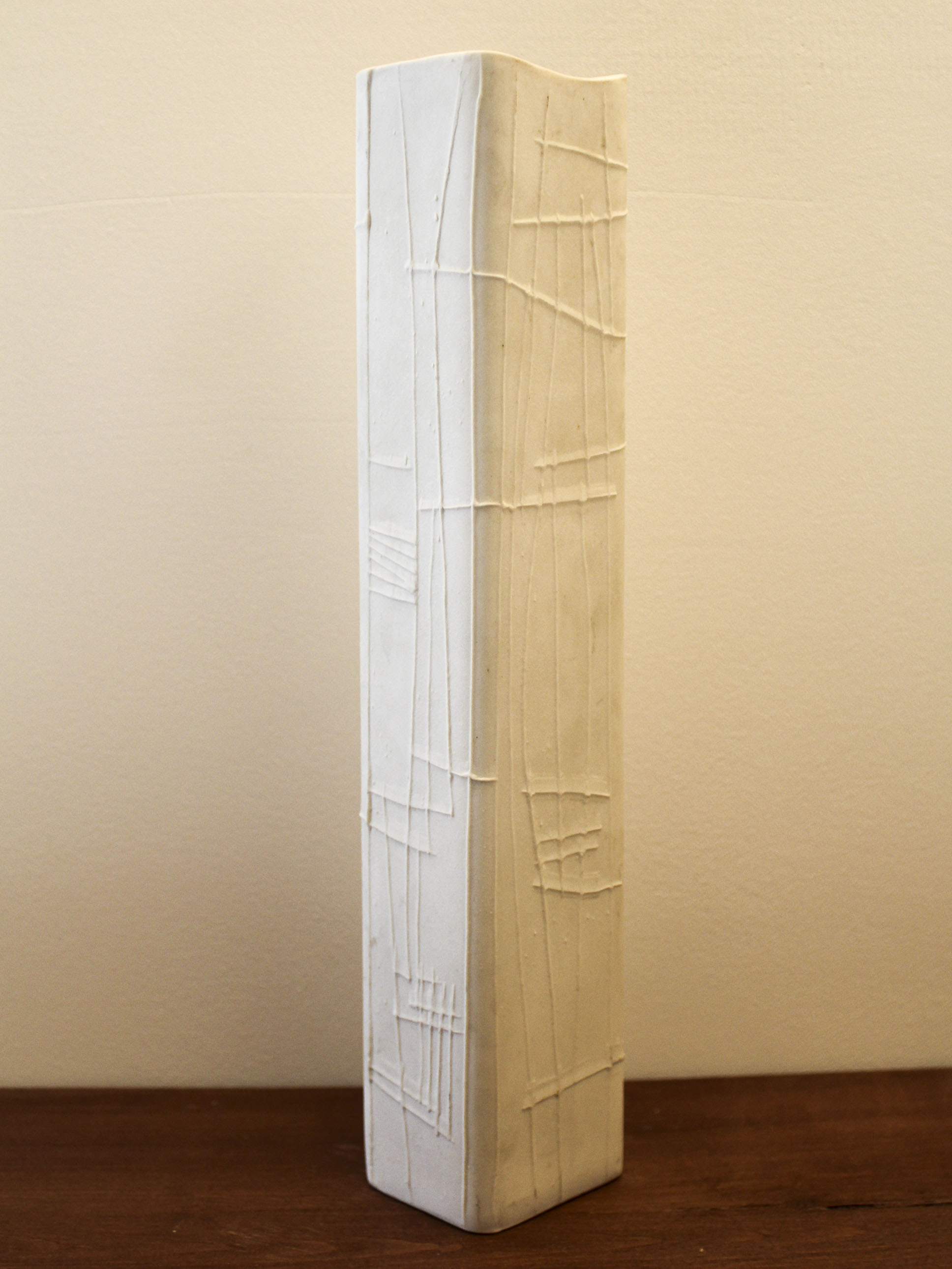 Biscuit vase Arabia Finland