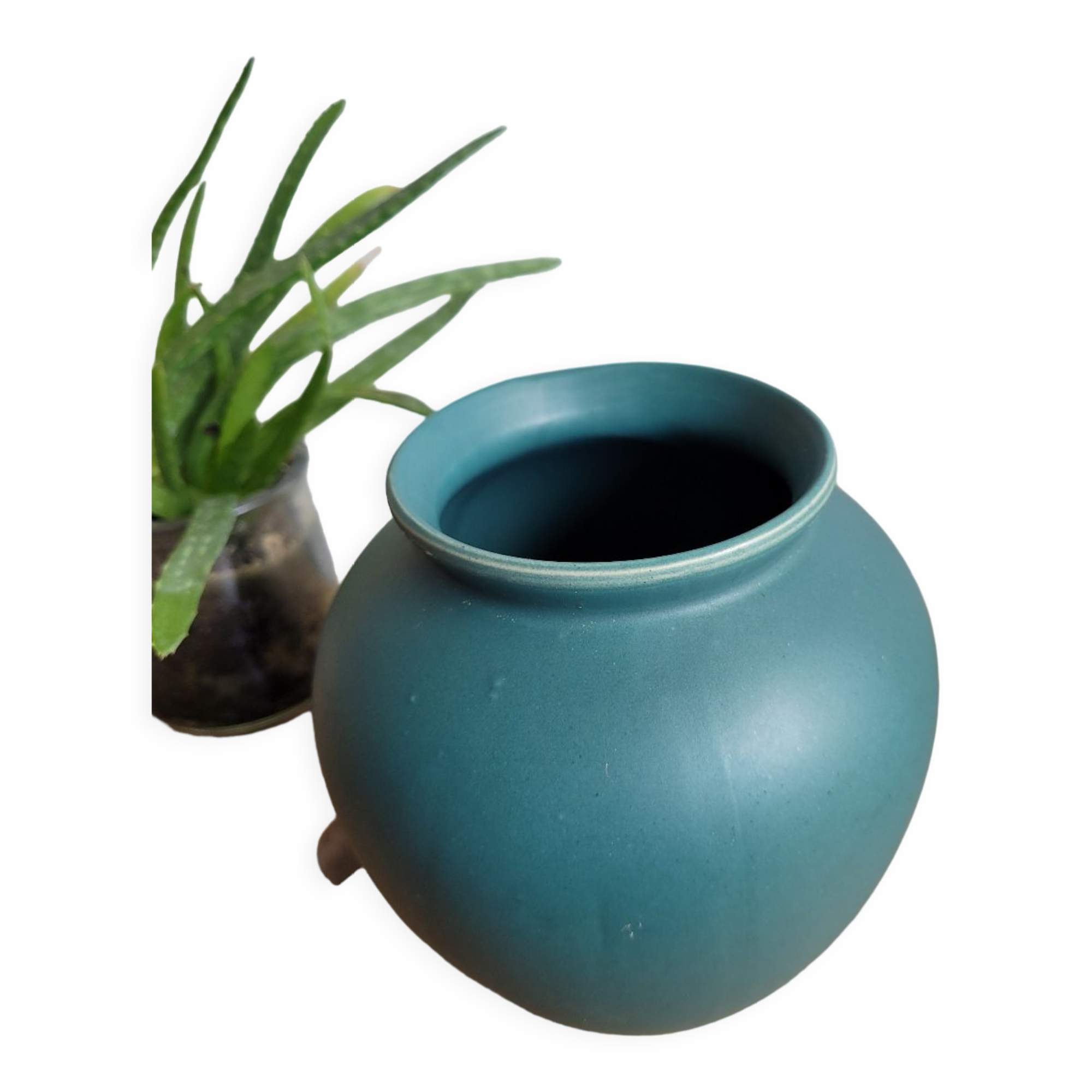 Almond-green ceramic round vase