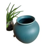 Almond-green ceramic round vase