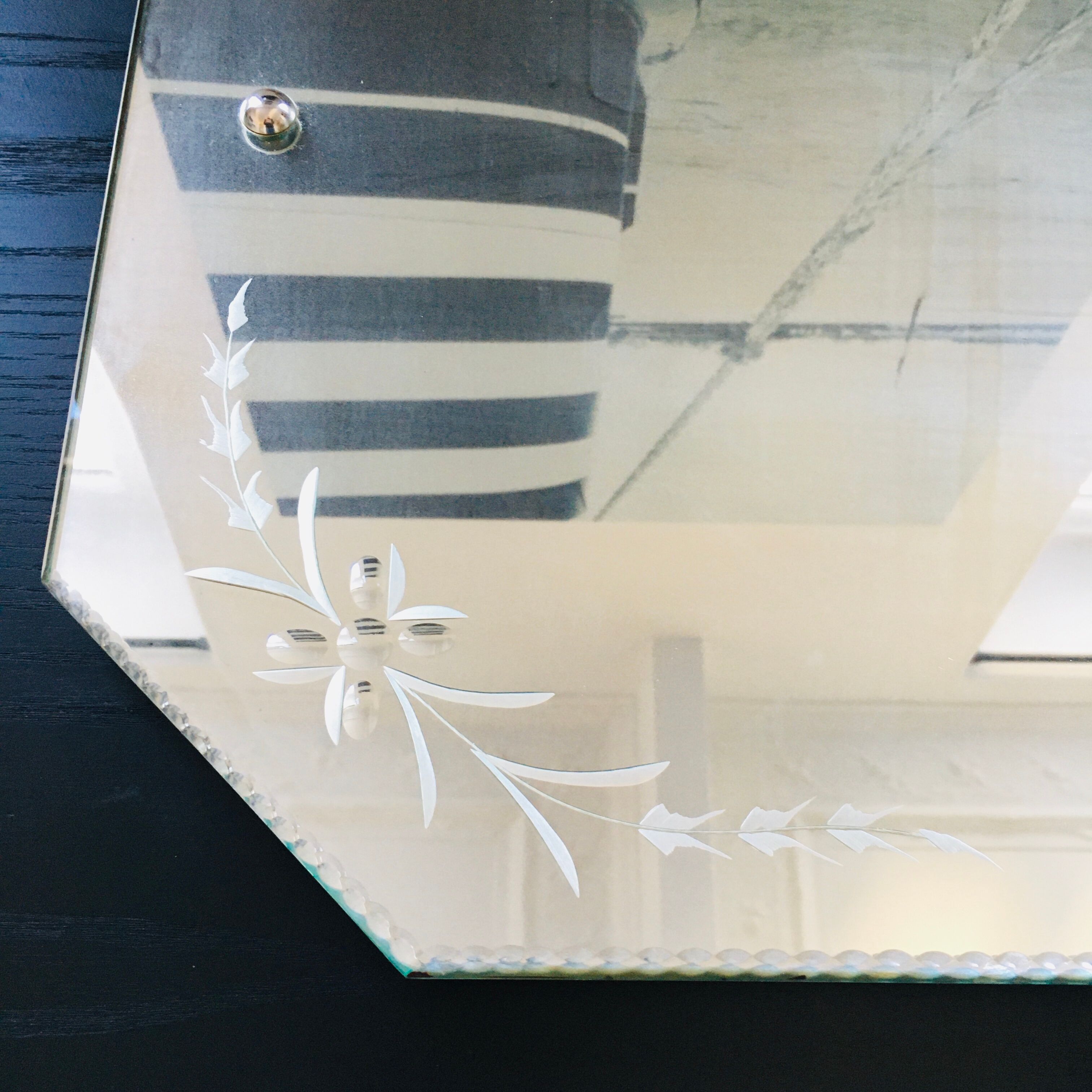 Mirror decoration bevelled flowers  60x45cm