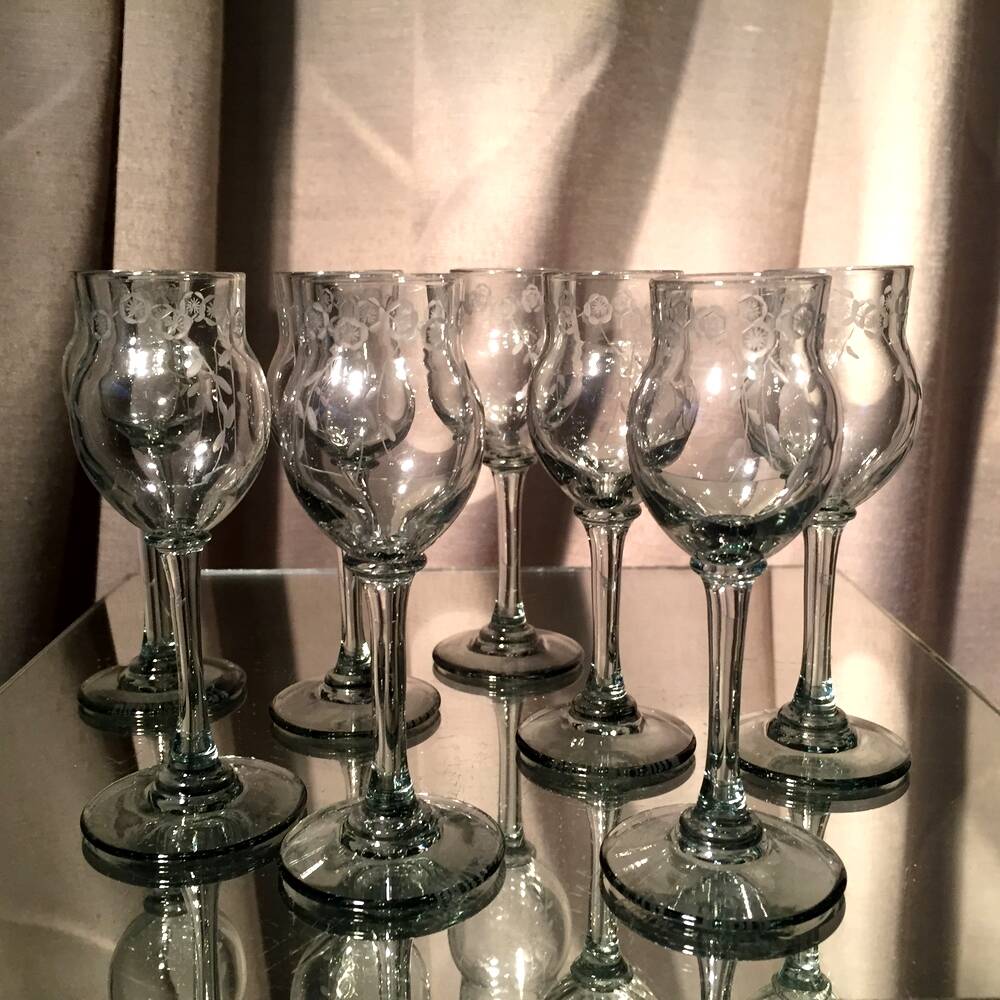 Daum nancy liqueur service 1930s 1940s 8 glasses and a smoke color carafe