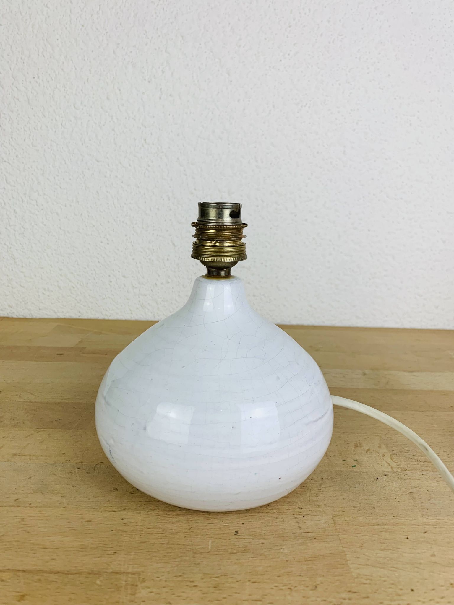 Lampe figue céramique blanche vintage, fleurs séchées, années 70
