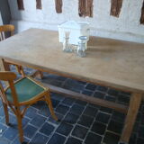 Farm table