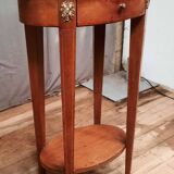 Oval marquette side table