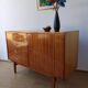 Buffet moderniste des années 1970