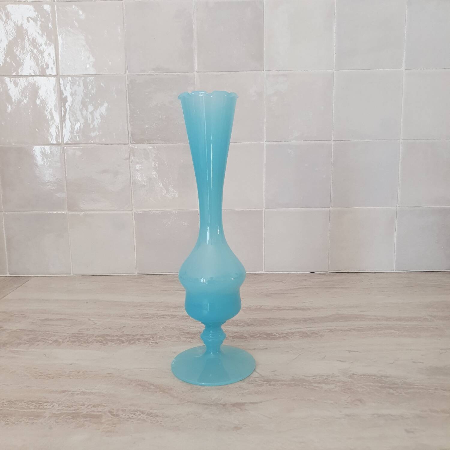 Soliflore / Vase in blue opaline glass, Florentine art