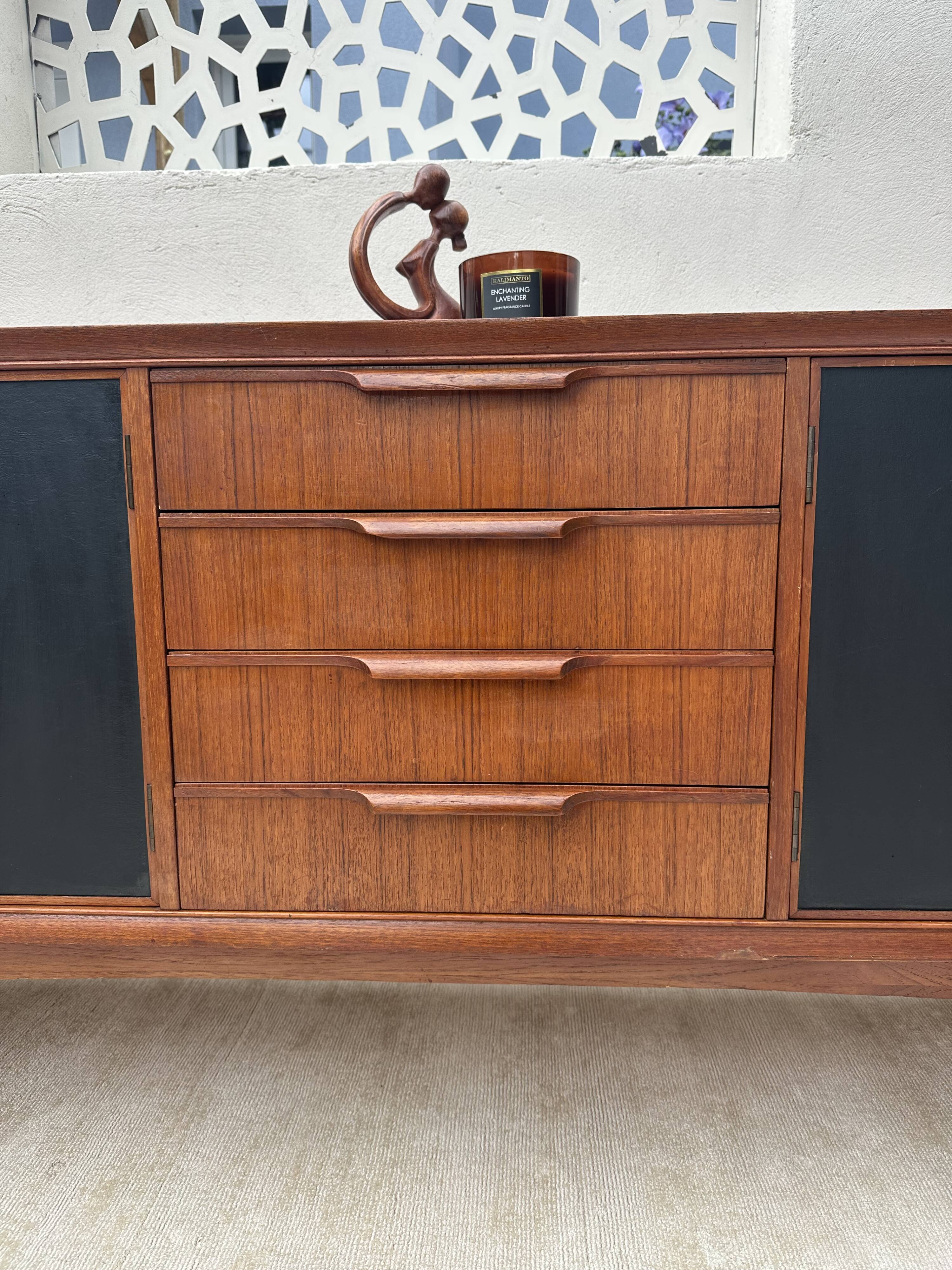 Grande enfilade Rudolf Bernd Glatzel pour Fristho