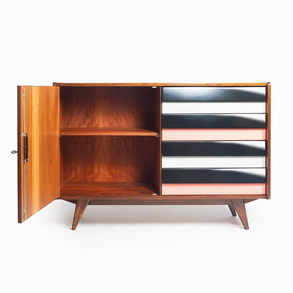 Original U-458 cabinet designed by Jiří Jiroutek in 1958