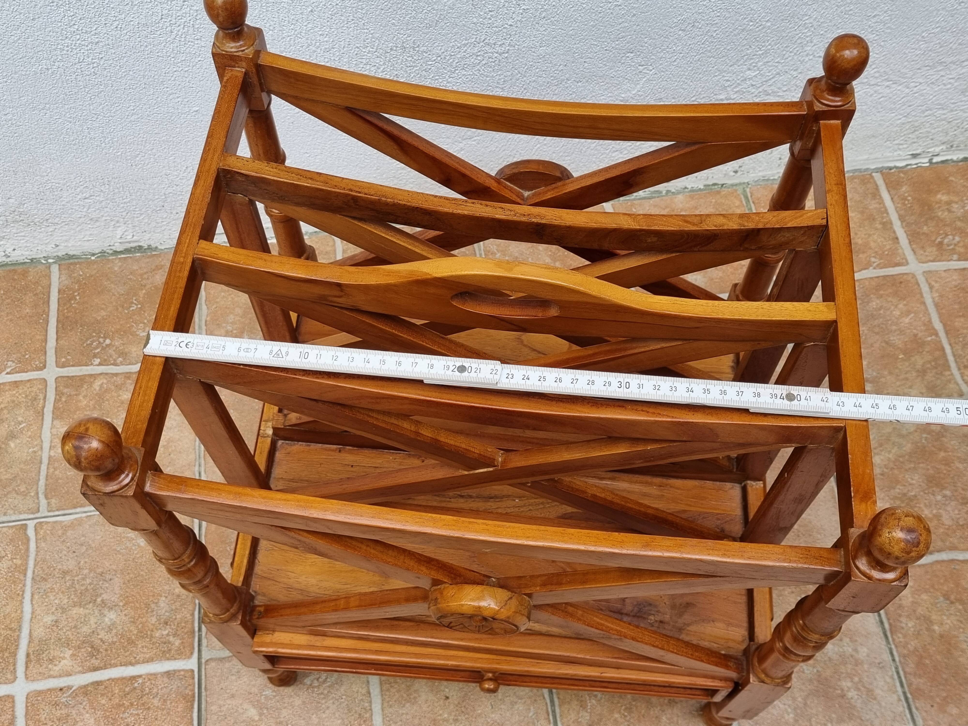 Vintage wooden magazine rack with drawer, English style, 60x45 cm.