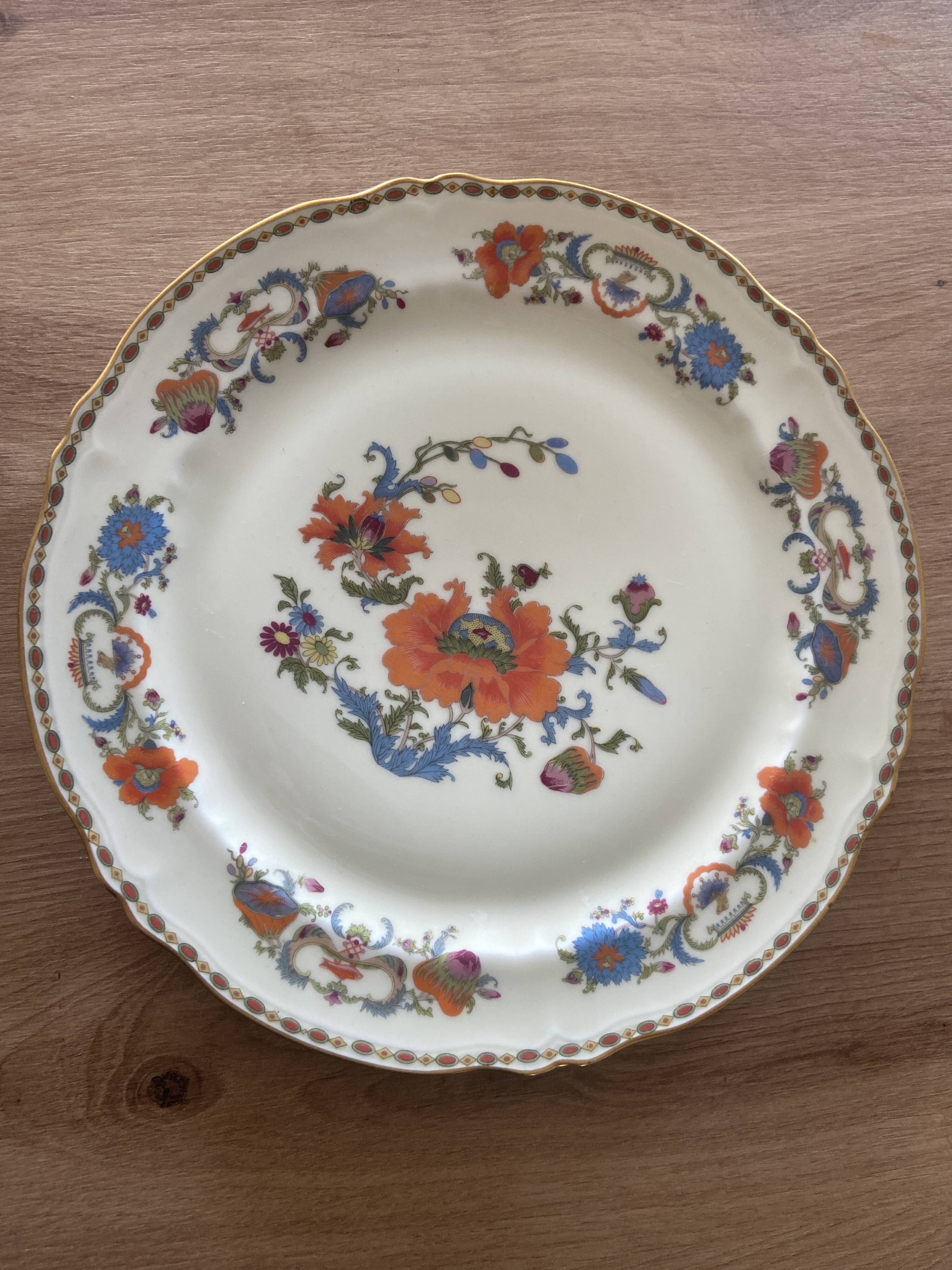 Raynaud service old China model Damon