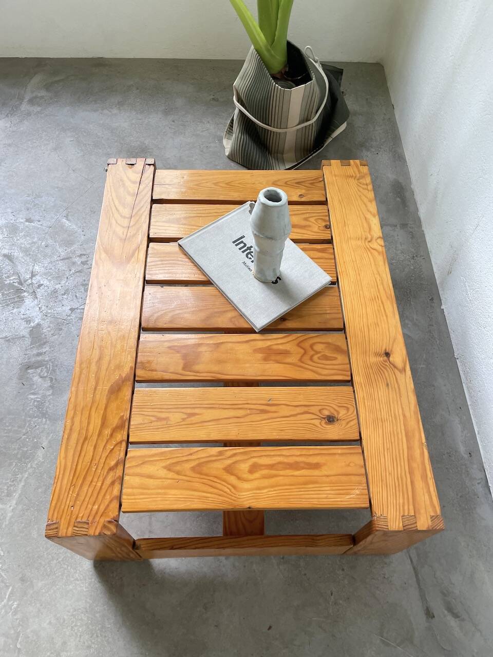 70s pine table regain