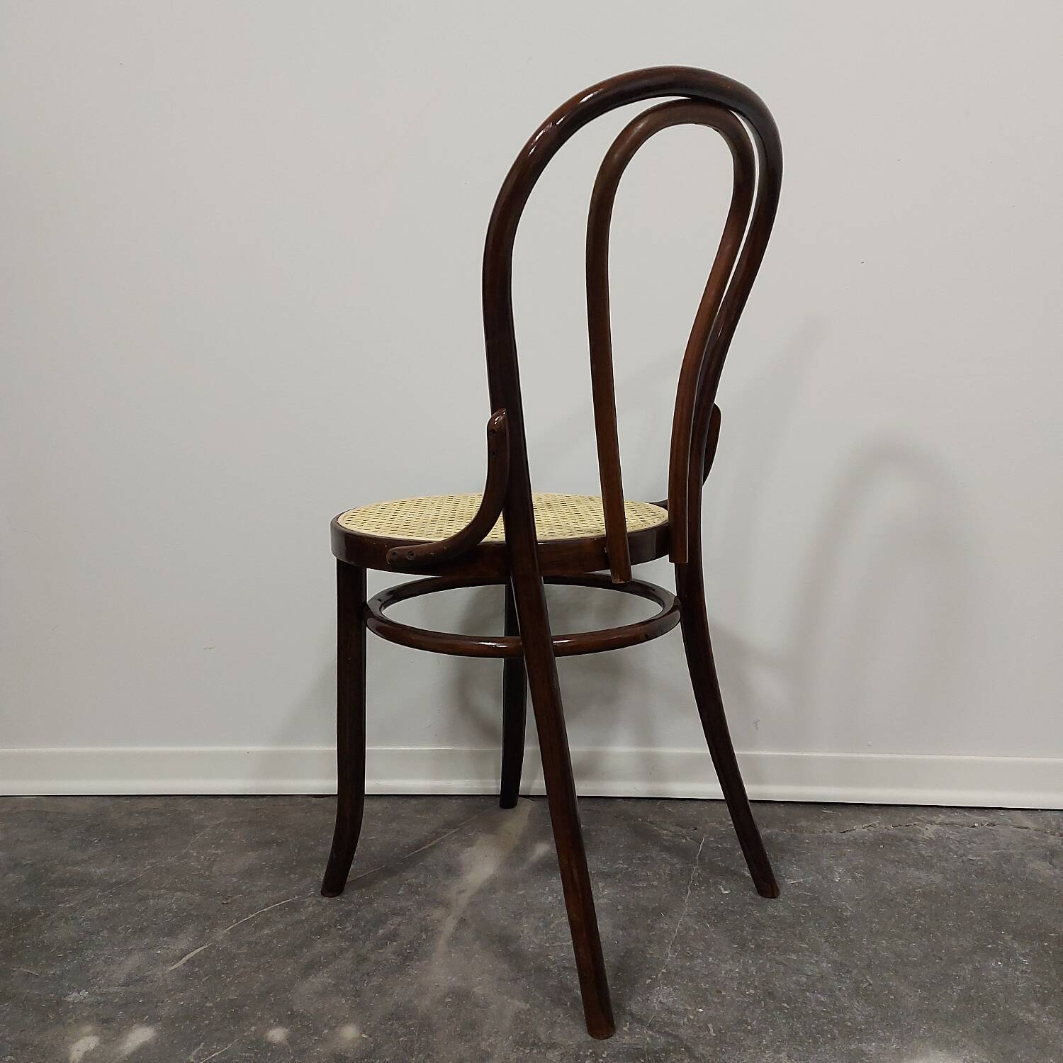 Chaise en bois courbé années 1970