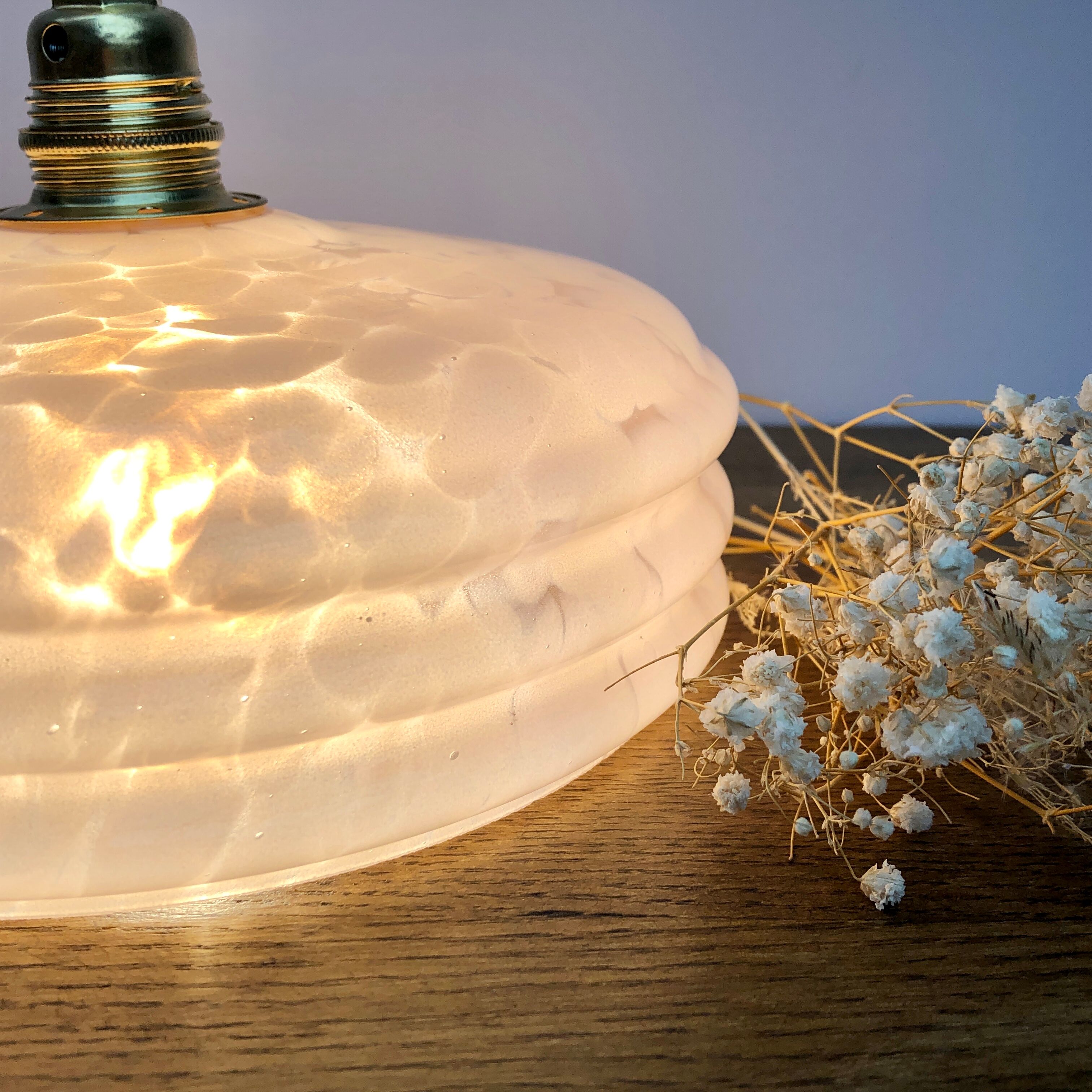 Sconce vintage pink Clichy glass lampshade