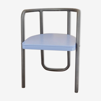 Children's chair made of vintage metal and wood